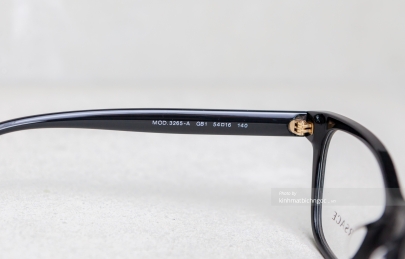 Đế chế Versace và những mẫu kính Versace nam nữ hot nhất năm