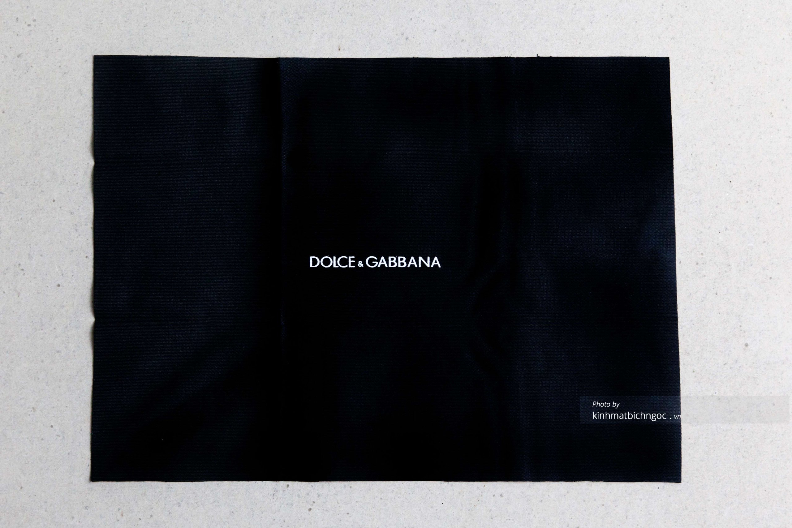 Khăn lau kính mắt dolce & Gabbana chính hãng