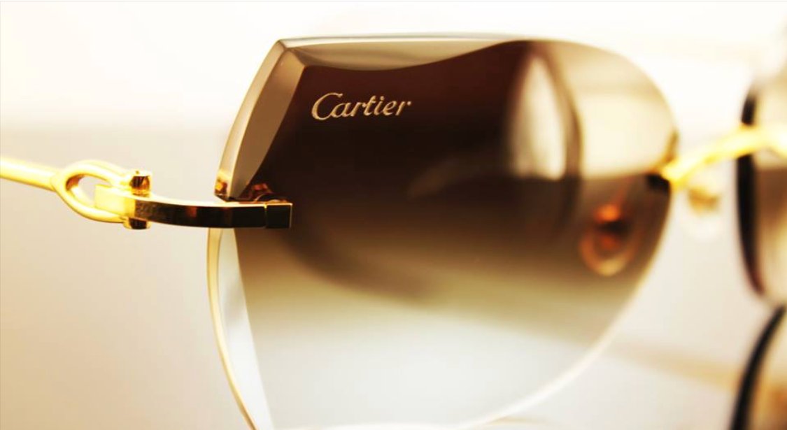 Logo trên mắt kính râm Cartier chính hãng