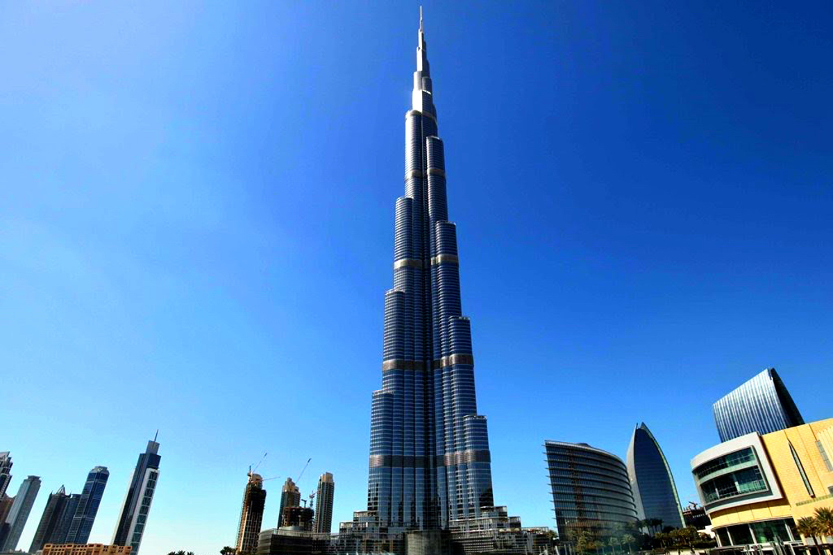 Khách sạn Armani tọa lạc tháp Burj Khalifa Dubai UAE